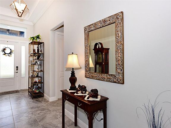 4th image of 1085 Camelot Way