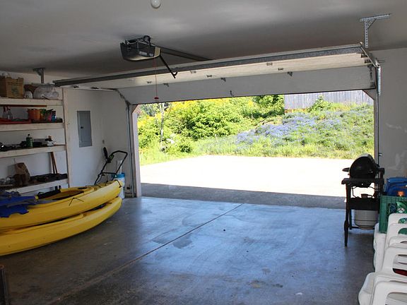 5th image of 5067 NE Voyage Ave