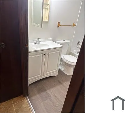 3177 Nottingham St NW — Photo 8