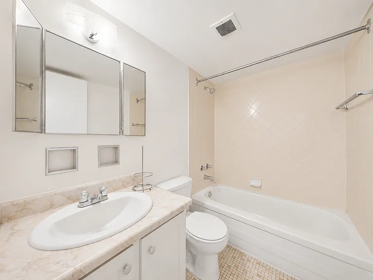 33 Dawson Rd — Photo 10