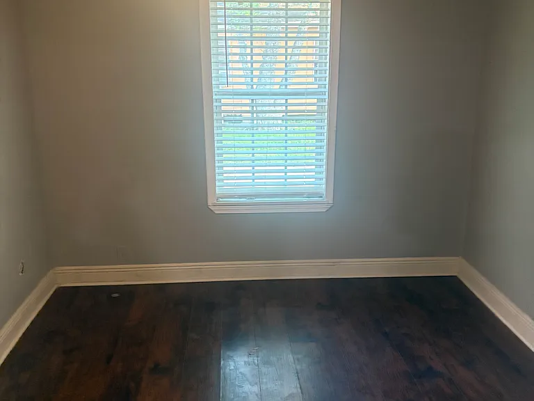 12502 Alma St — Photo 7