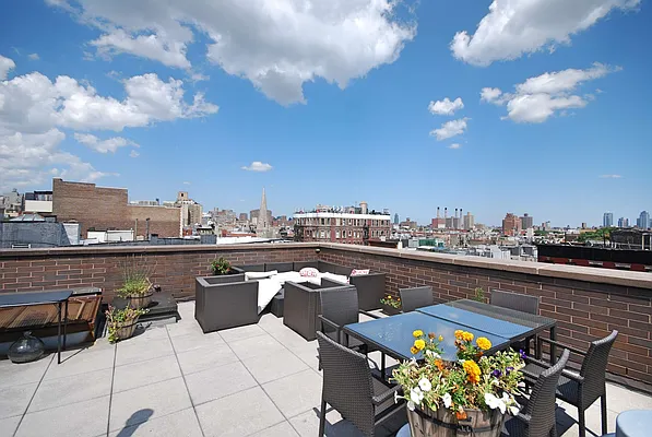 Rented by Vanderborgh Realty  | media 18