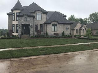 52199 Chickadee Ln, Shelby Township, MI 48315