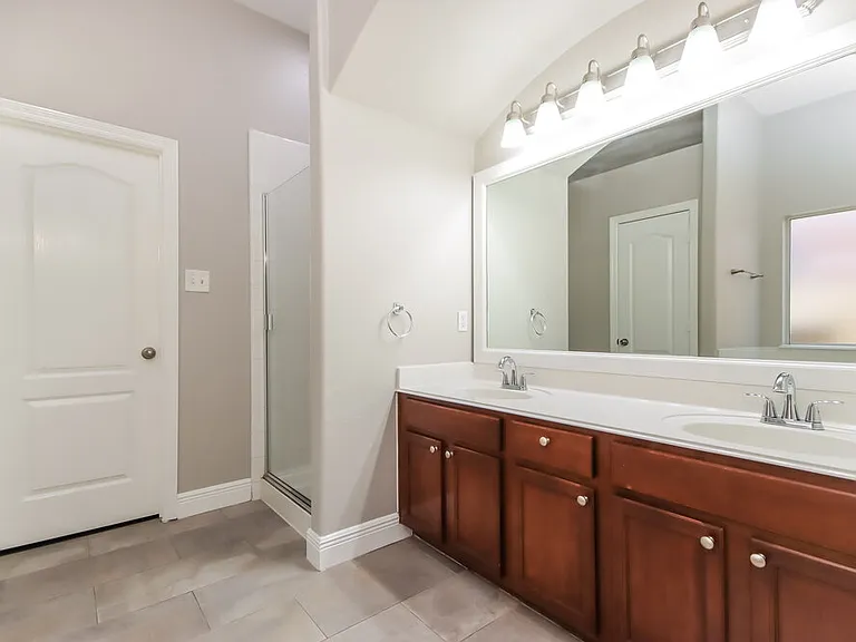 21620 Hackamore Ct — Photo 11