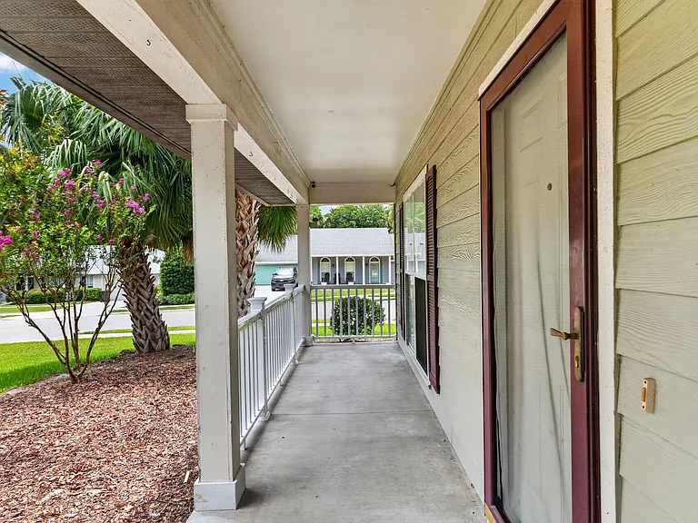 8038 SW 67th Rd — Photo 5