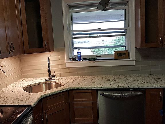 2nd image of 703 Sonora Ave