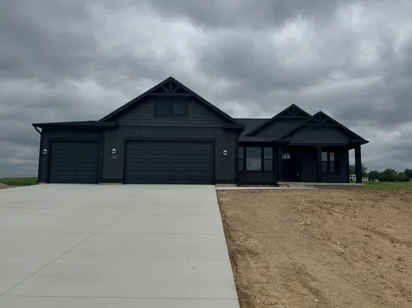 2133 Sparty Ln, Sparta, MI 49345