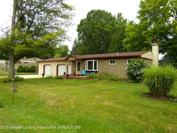 1262 Flamingo Ave, Haslett, MI 48840