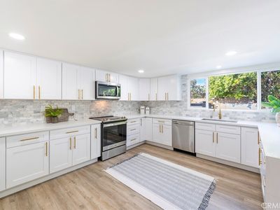 25311 Pike Rd, Laguna Hills, CA, 92653