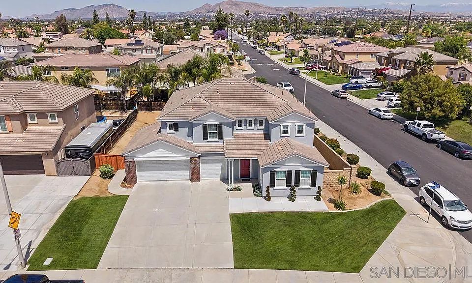 1st image of 25462 Clovelly Ct