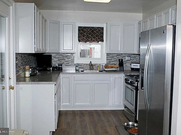 5th image of 109 Vista Ave