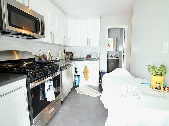 2nd image of 4512 5th Ave #3