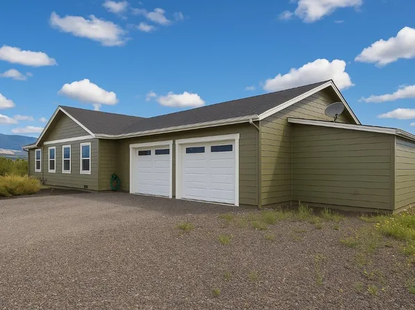 7020 SW Leslie Ln, Montague, CA 96064