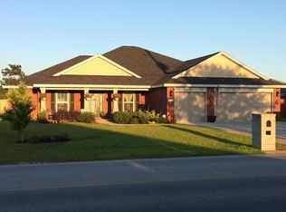 2298 Whispering Pines Blvd, Navarre, FL 32566