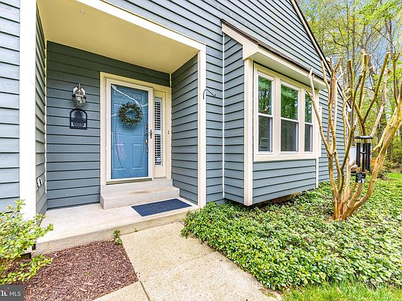 5th image of 20 Dorset Ct