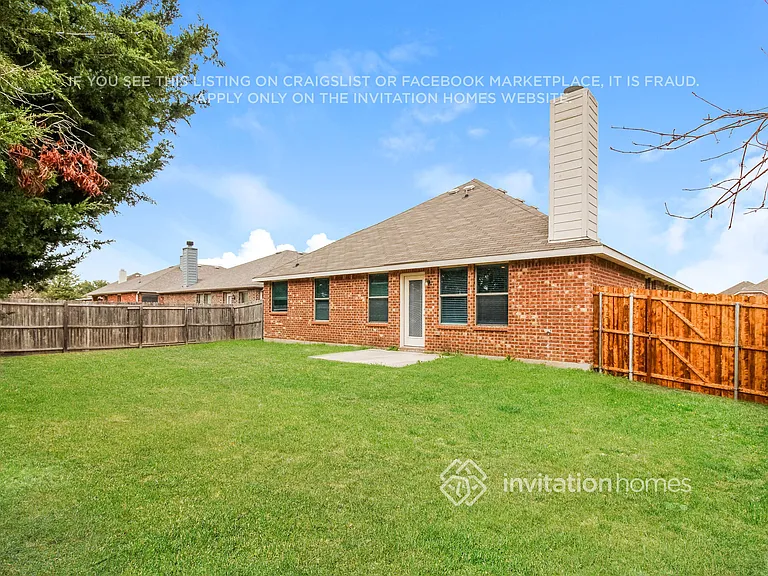 1040 English Ivy Dr — Photo 15