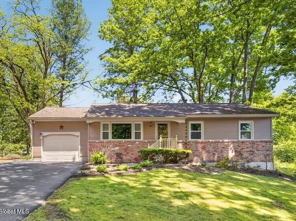 798 Westmoreland Drive, Niskayuna, NY 12309
