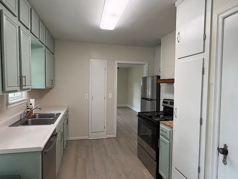513 N Carrie St — Photo 10
