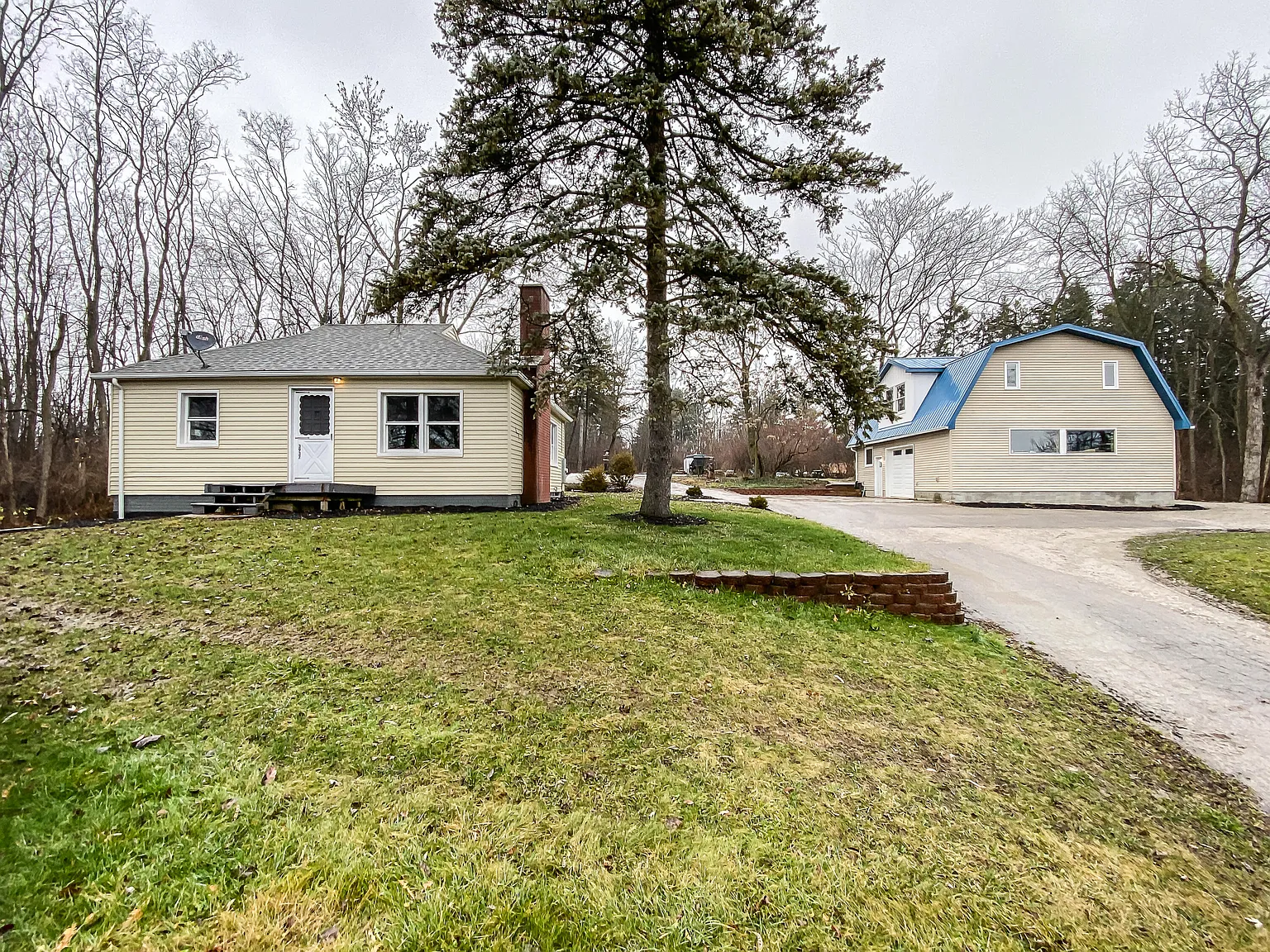 3937 Willis Rd photo 1