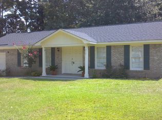 210 E Edgefield Dr, Summerville, SC 29483