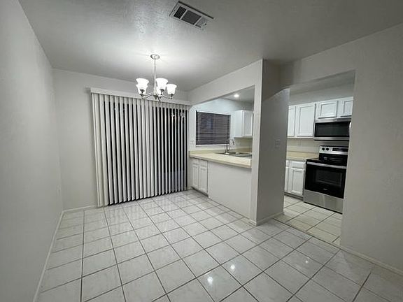 4th image of 4135 NW 46th Dr #4135
