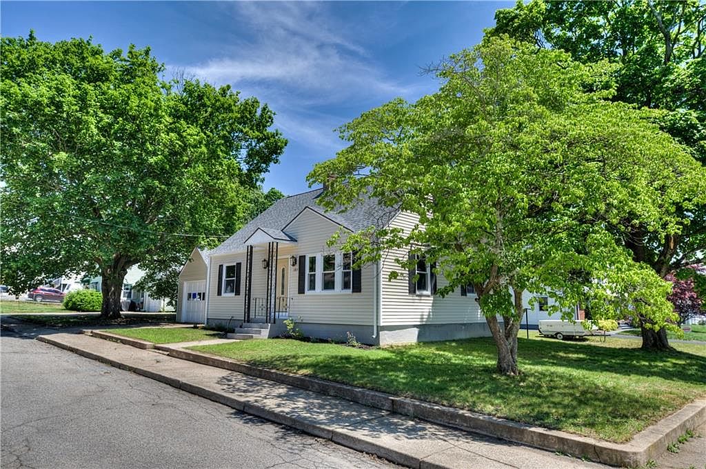 183 Andrews Ave, West Warwick, RI 02893 Zillow