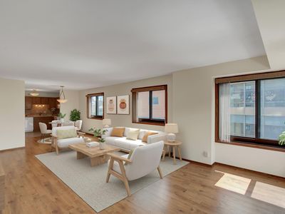 26 10th St W Unit 502, Saint Paul, MN, 55102