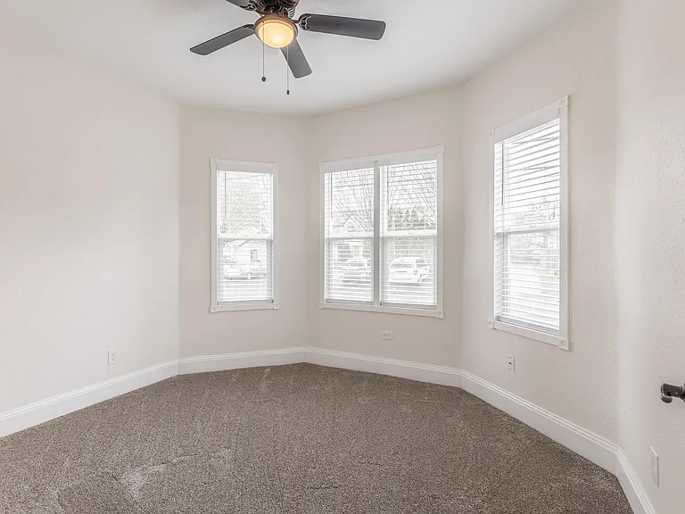 1144 SE 85th Ave — Photo 24