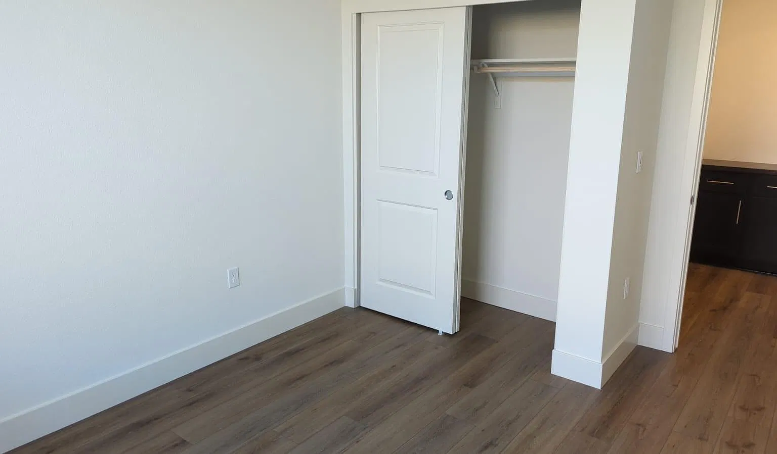 4 bed, 2345 sqft, $3,500 — Photo 3