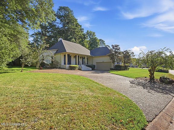 3rd image of 436 Ridge Cir