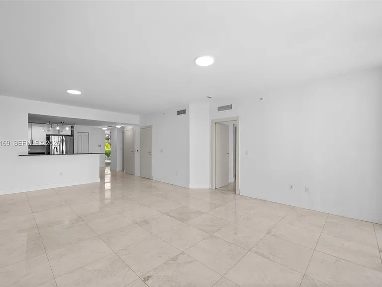 7918 Harbor Island Dr #311 — Photo 24