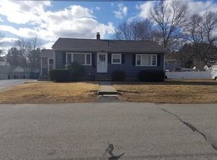 7 Hodgson St, Tewksbury, MA 01876