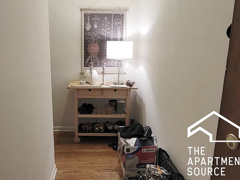 923 W Waveland Ave #2D — Photo 6