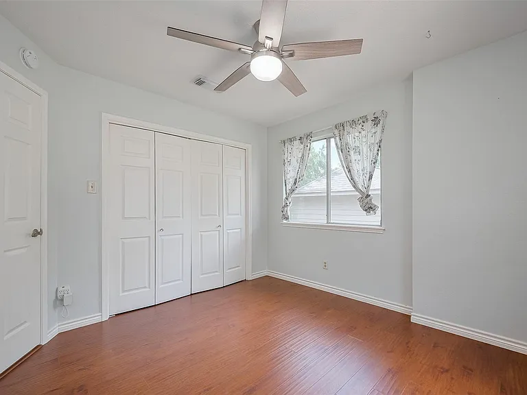 1103 Cheyenne Meadows Dr — Photo 30