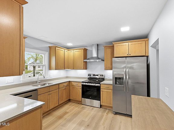 4th image of 109 W Lugbill Rd