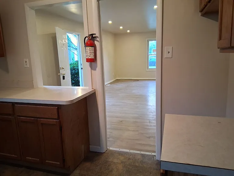 20 Maureen Ct — Photo 6