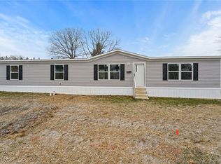 541 Lincoln Ave, Struthers, OH 44471