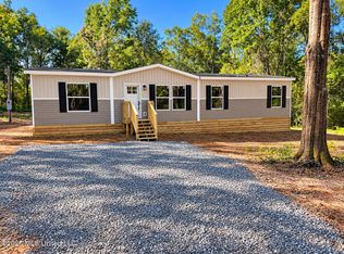 131 Pin Oak Dr, Poplarville, MS 39470