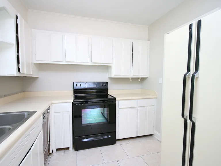 407 Warner St NW — Photo 10