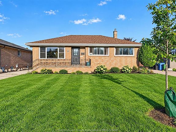 2nd image of 2346 Leonard Rd