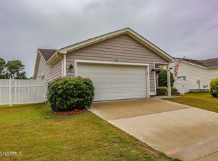 5045 Glen Cove Dr SE, Southport, NC 28461
