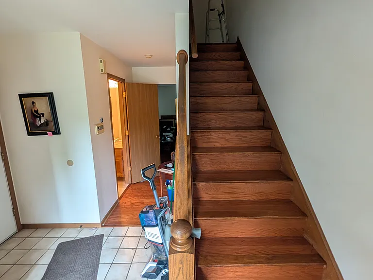 410 Orleans Ave — Photo 4
