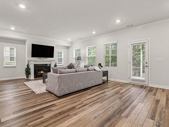 5th image of 5811 Humanity Ln