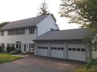 2 Leonard St, Hopkinton, MA 01748
