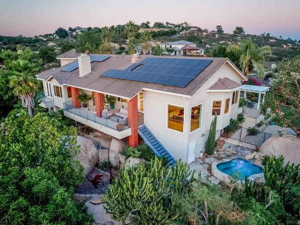 10113 Camino Elena, Escondido, CA 92026