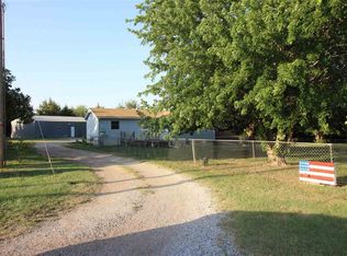 814 N Conway Springs Rd, Conway Springs, KS 67031
