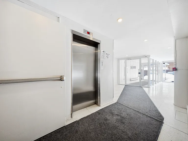 76 Parkwoods Village Dr — Photo 11