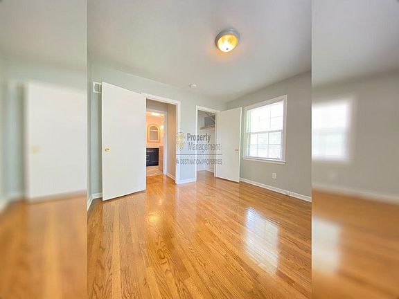 3rd image of 6544 Metcalf Ave #0