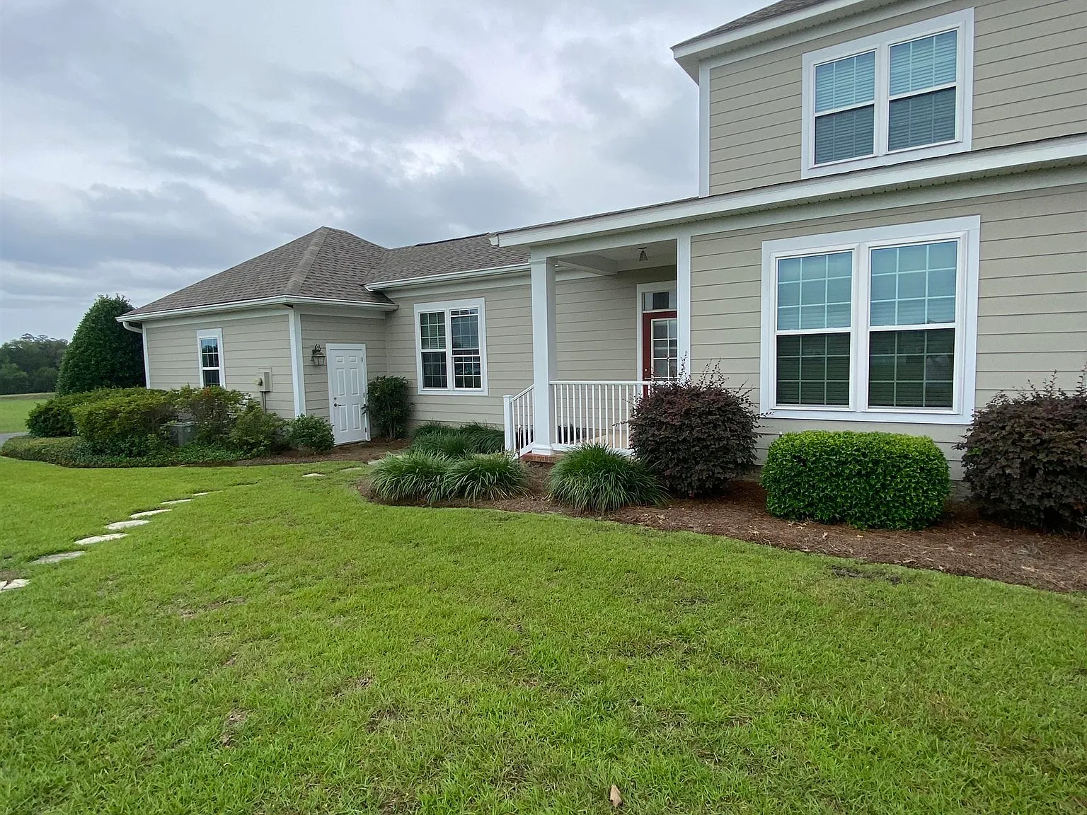 3 bed, 2.5 bath, 1483 sqft, $2,000 — Photo 4