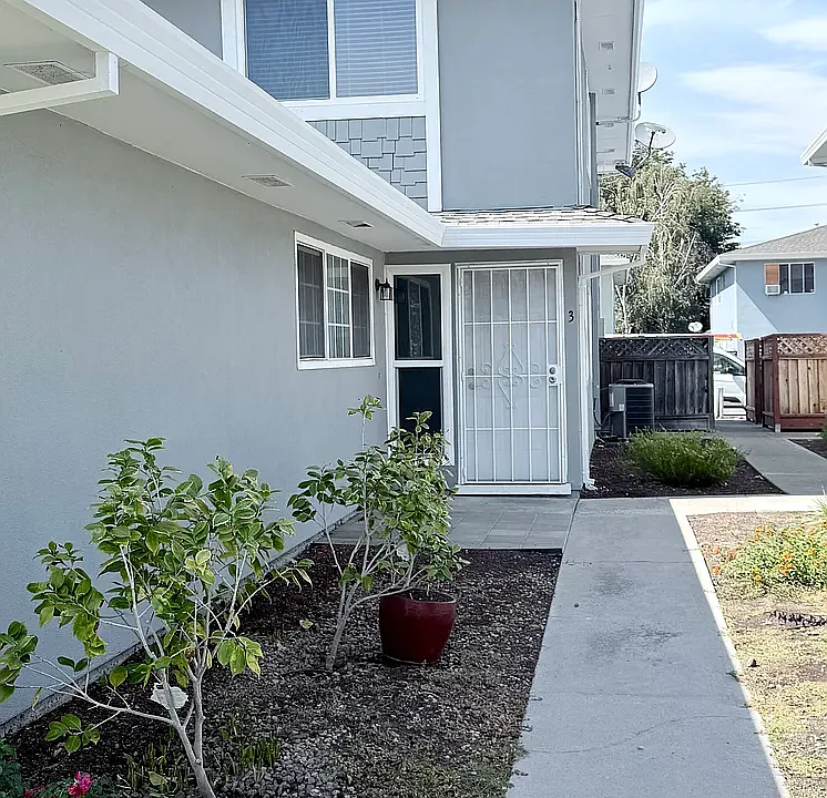 1343 Shawn Dr #3